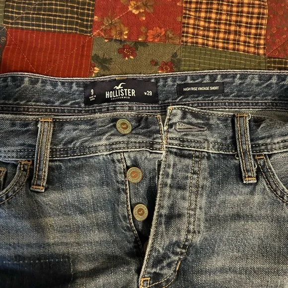 Hollister Blue Distressed Jean Shorts - High Rise Vintage - Waist 29 - Picture 2 of 4